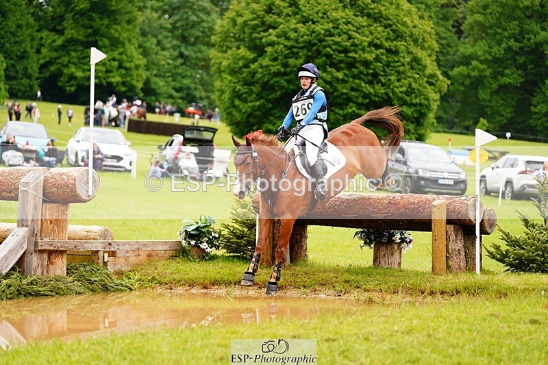 240525-164926-18890 - 269-EMERALD_KATIE-Isabelle_Cook