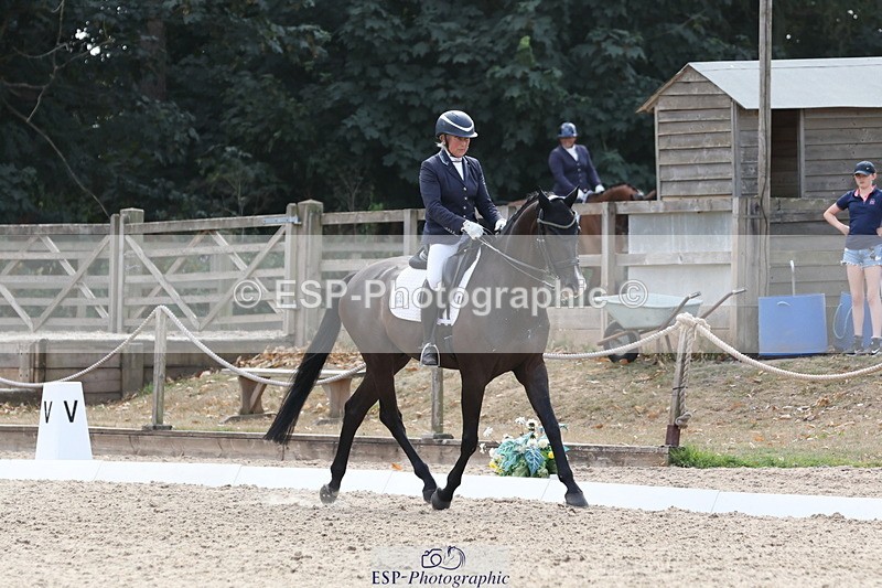 250809A-150740-04490 - 043-Louise.HutchinsonKingstone-W