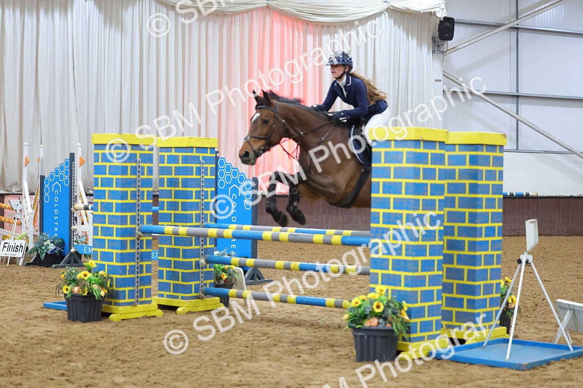 SBM_008619 - Class 21 - Nupafeed Supplements Senior Discovery/ 1m Open - First Round (1.00m)