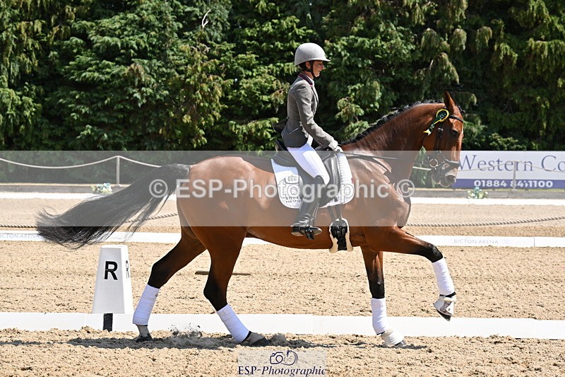 250810A-132634-06626 - Medium SILVER Presentations