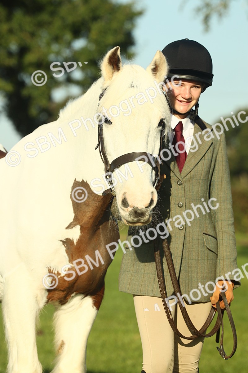 SBM_57515 - S37 - Starters In Hand Showing