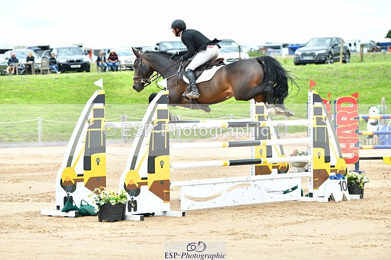 230720A-150052-03660 - Cls 9, 2 Star Big 1.40m Start to break