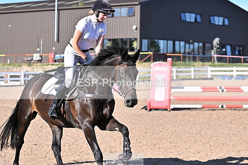 250708A-182000-00482 - 90cm Classes