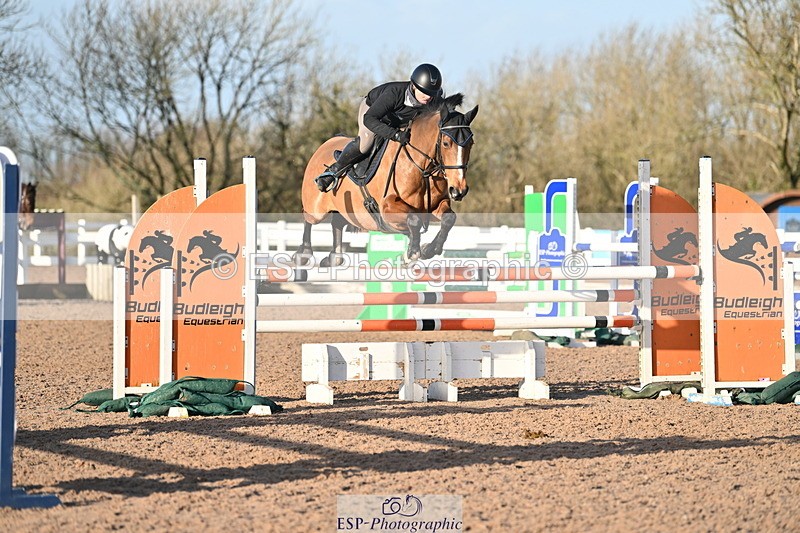 231210A-134324-02663 - Cls 20 Newcomers & 1.10m Open