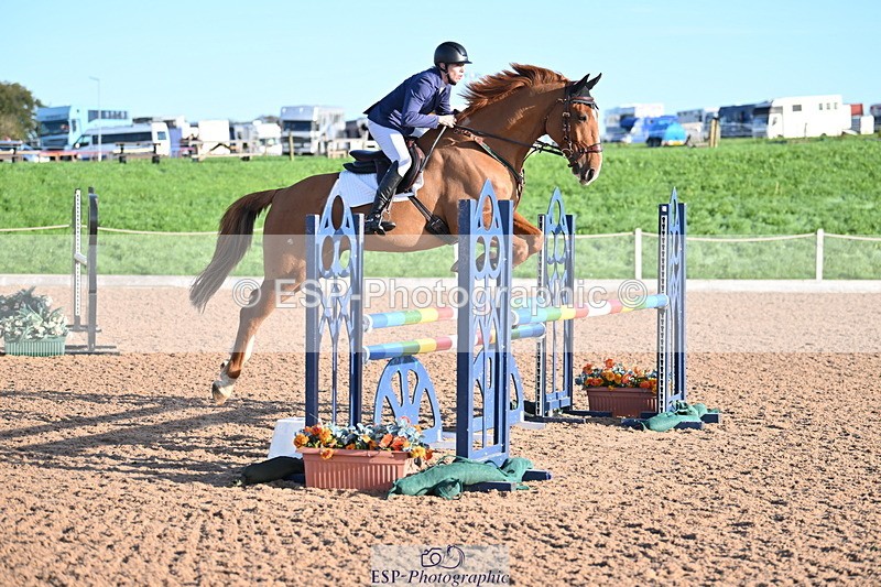 231015A-093623-06995 - Cls 28 Newcomers & 1.10m Open