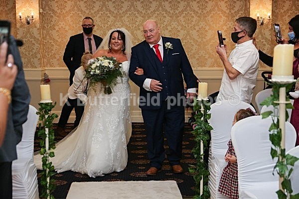 146 - Eric Rooney and Philomena Furey Castle Arch Hotel