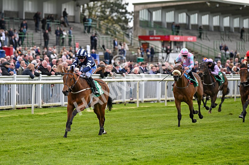 200424-Race 1-Miss Lamai-5819 - Race 1