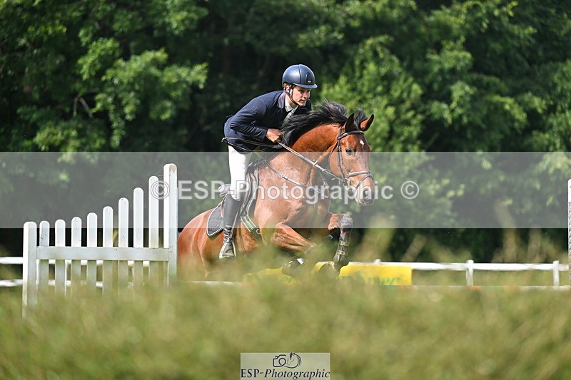 140626A-160752-00098 - Cld 46 Snr 1m 10 Grand Prix
