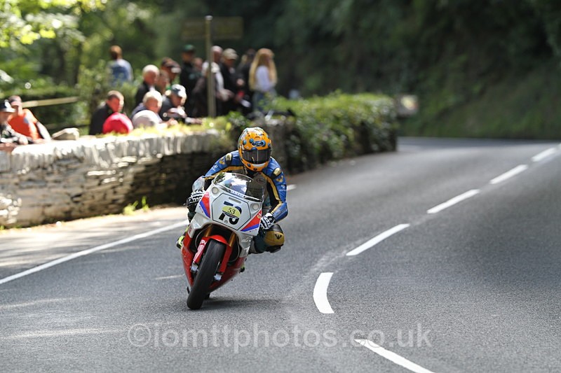 FOM_1055 - Classic TT Lap of honour