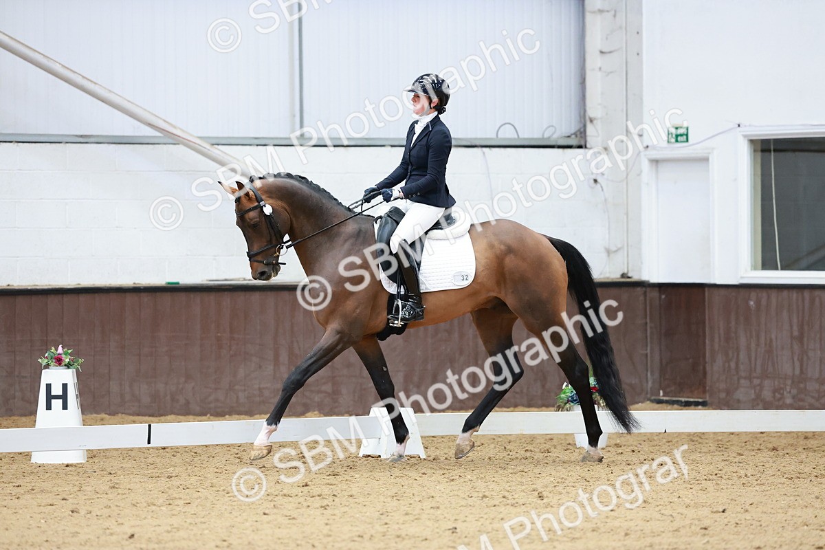 SBM_006793 - Class 6b - Novice 6 - 8.56-9.24