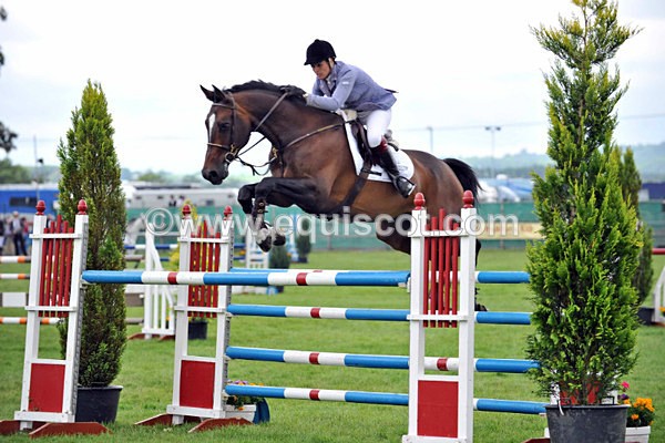 EQUISCOT 9282 - A WEE PEEK AT RHS 2013