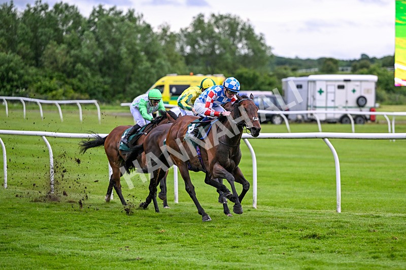 110626-Race 5-Sixpack-5203 - Race 5 20.23pm Try Racing TV For Free Now Handicap