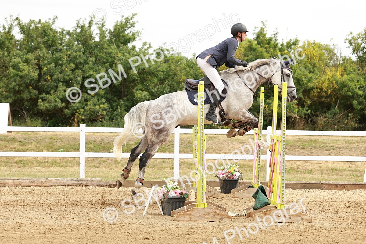 SBM_016853 - Class 20 - Senior Newcomers - 1.10m