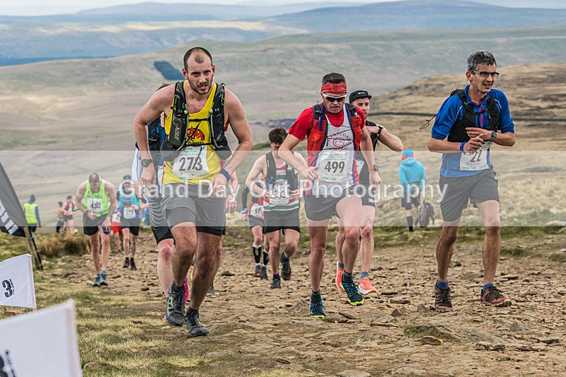 3 Peaks-413 - The 3 Peaks Race Saturday 27th April 2024