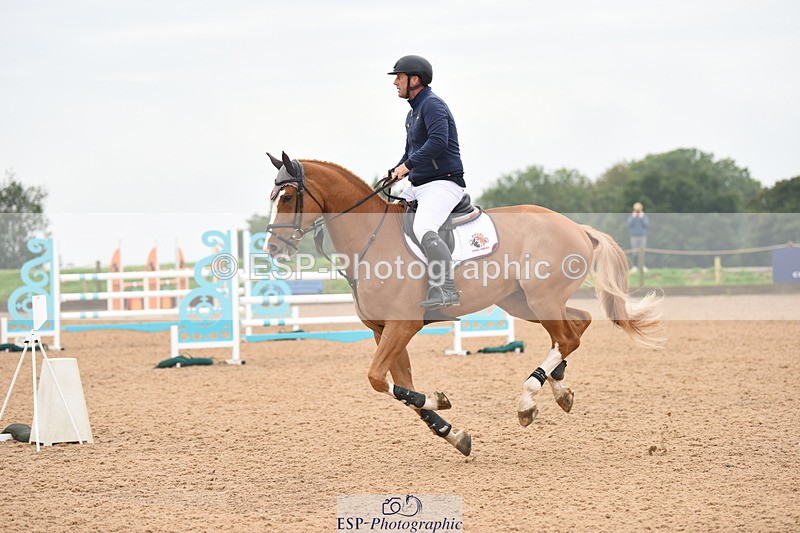 230916A-110246-03982 - Cls 14 Snr Foxhunter