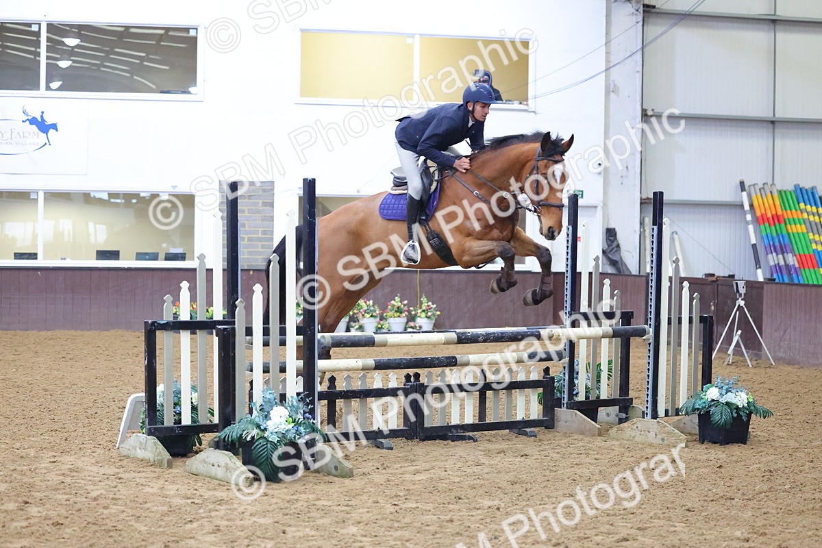 SBM_008507 - Class 21 - Nupafeed Supplements Senior Discovery/ 1m Open - First Round (1.00m)