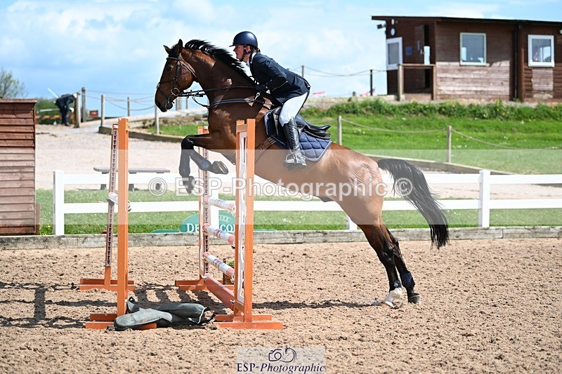 260507-134112-03603 - Cls 9 1.05m Amateur Qualifier
