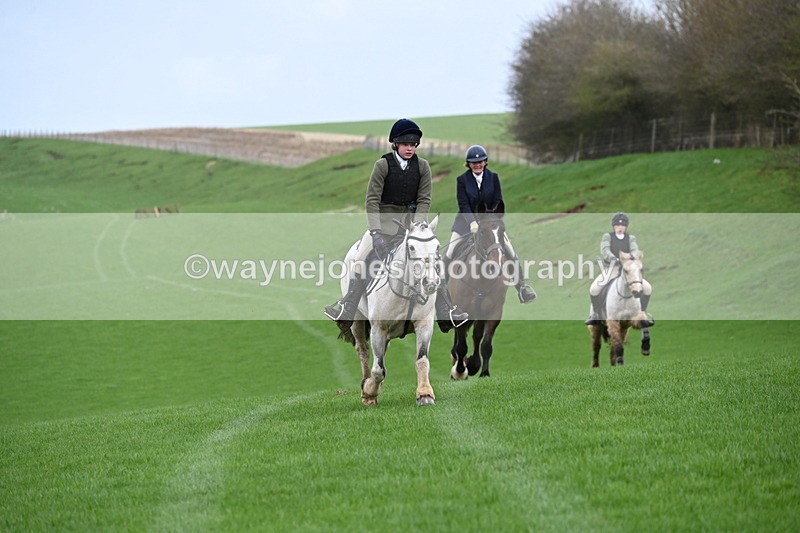 WJ6_9361 - Line Three