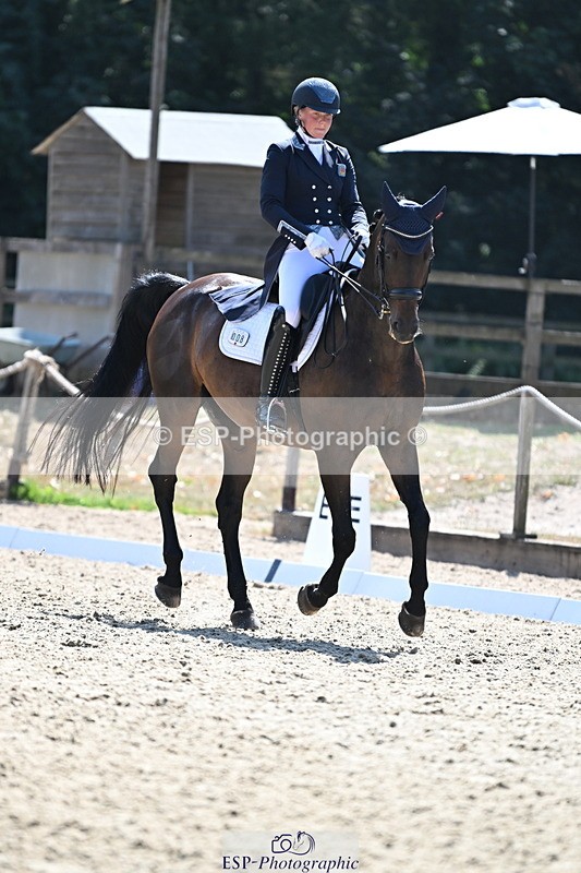 250810A-145926-07520 - 008-Caitlin.BurgessChocotof