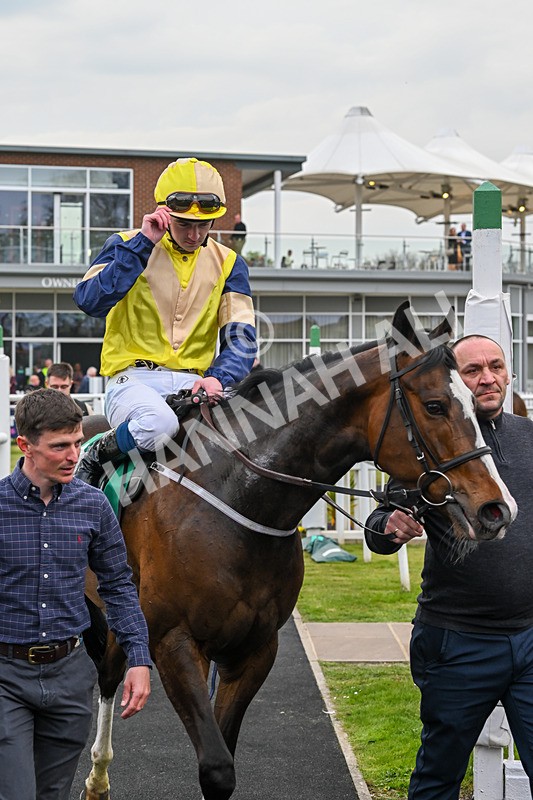 120425-Race 6-Musical Touch-1518 - Race 6