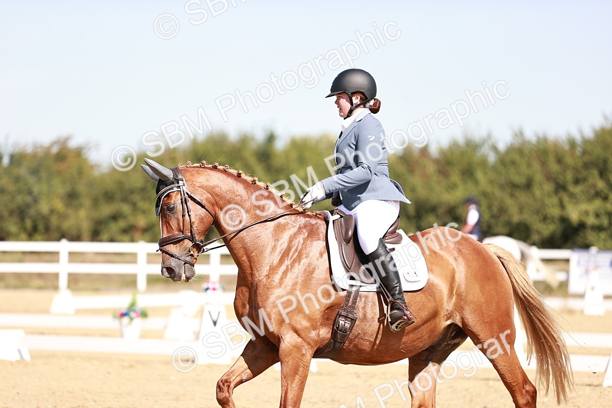 SBM_004530 - Class 12 - Novice 5 - 10.31-11.41