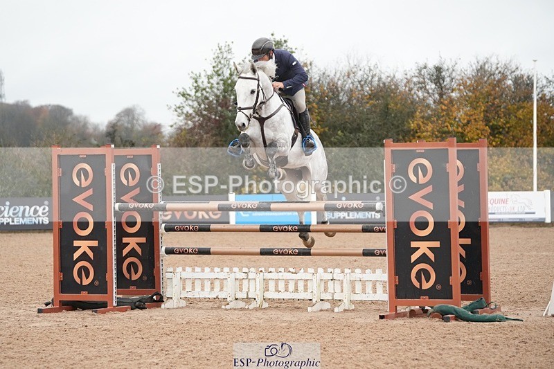 251107-131117-01095 - Cls 6 Foxhunter and 1.20m Open