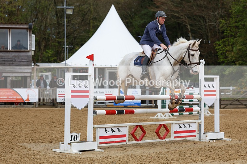 3E7A1847 - Class 7: Senior Newcomers/1.10m open