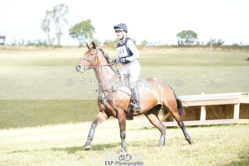 250831-103017-05586 - L-557-Rebecca.Howard