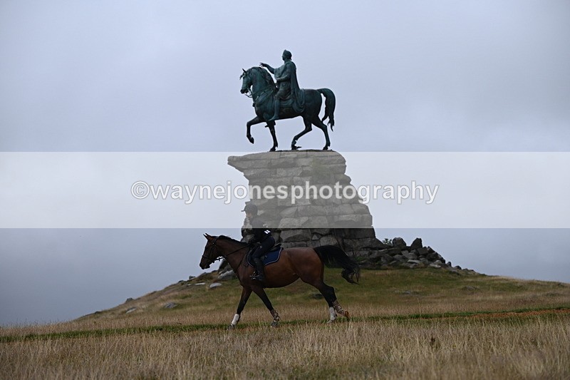 DSC_1724 - Time at Statue 12:13 to 12:32