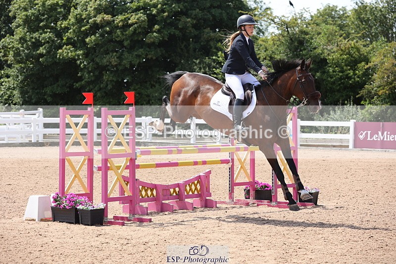 240718A-130835-05429 - Cls 9, 1 Star Bronze Tour 1.10m