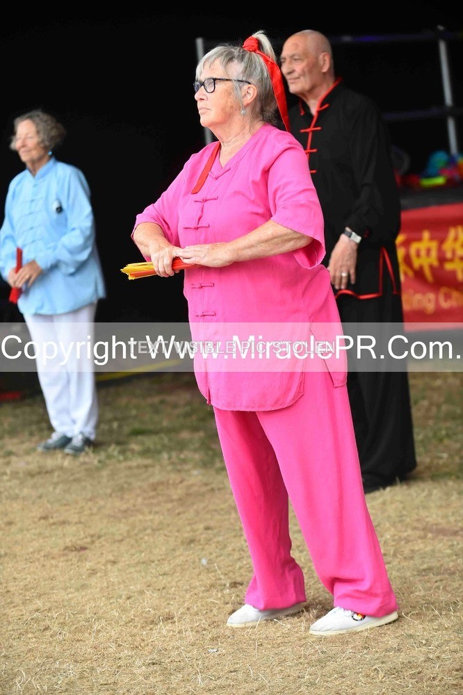 SH4_1618 - Tai Chi with Lisa Kay.