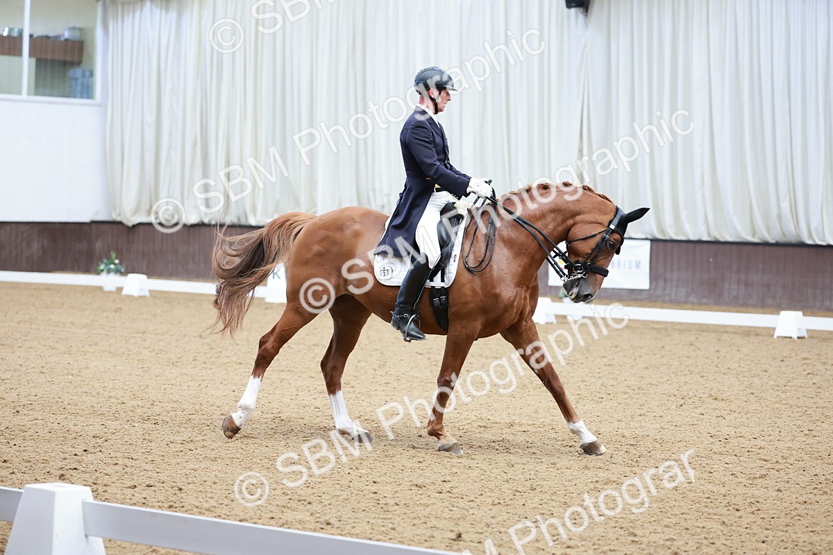 SBM_015730 - Class 5 - FEI INT II - 15.48-17.00