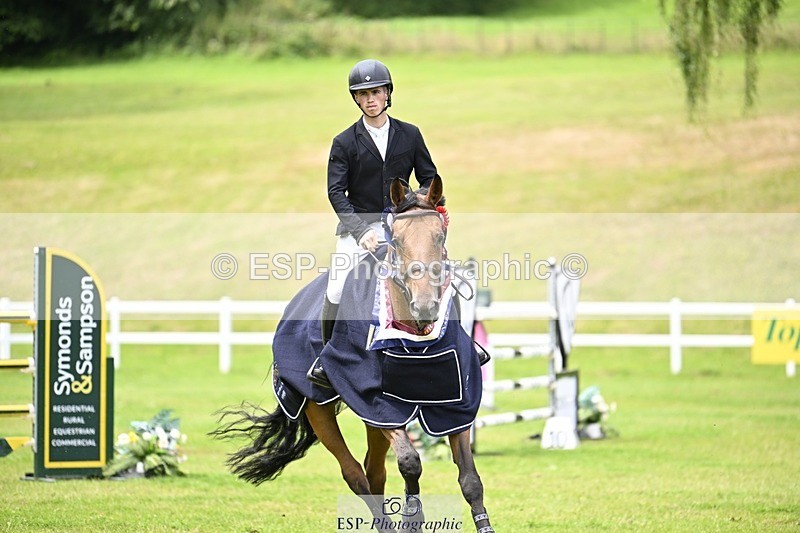 240711-125726-27052 - Cls 117 HOYS Grade C Jump Off and Presentations