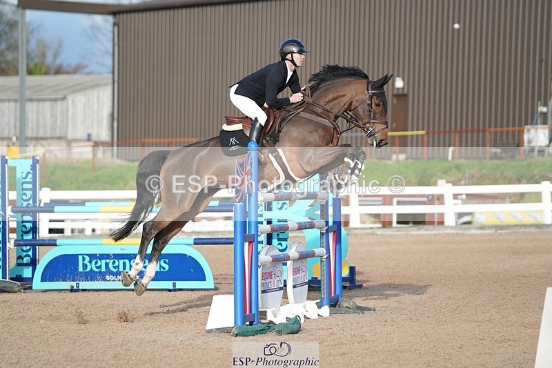 251108-142848-02859 - Cls 16 Snr 1.30m and 1.40m