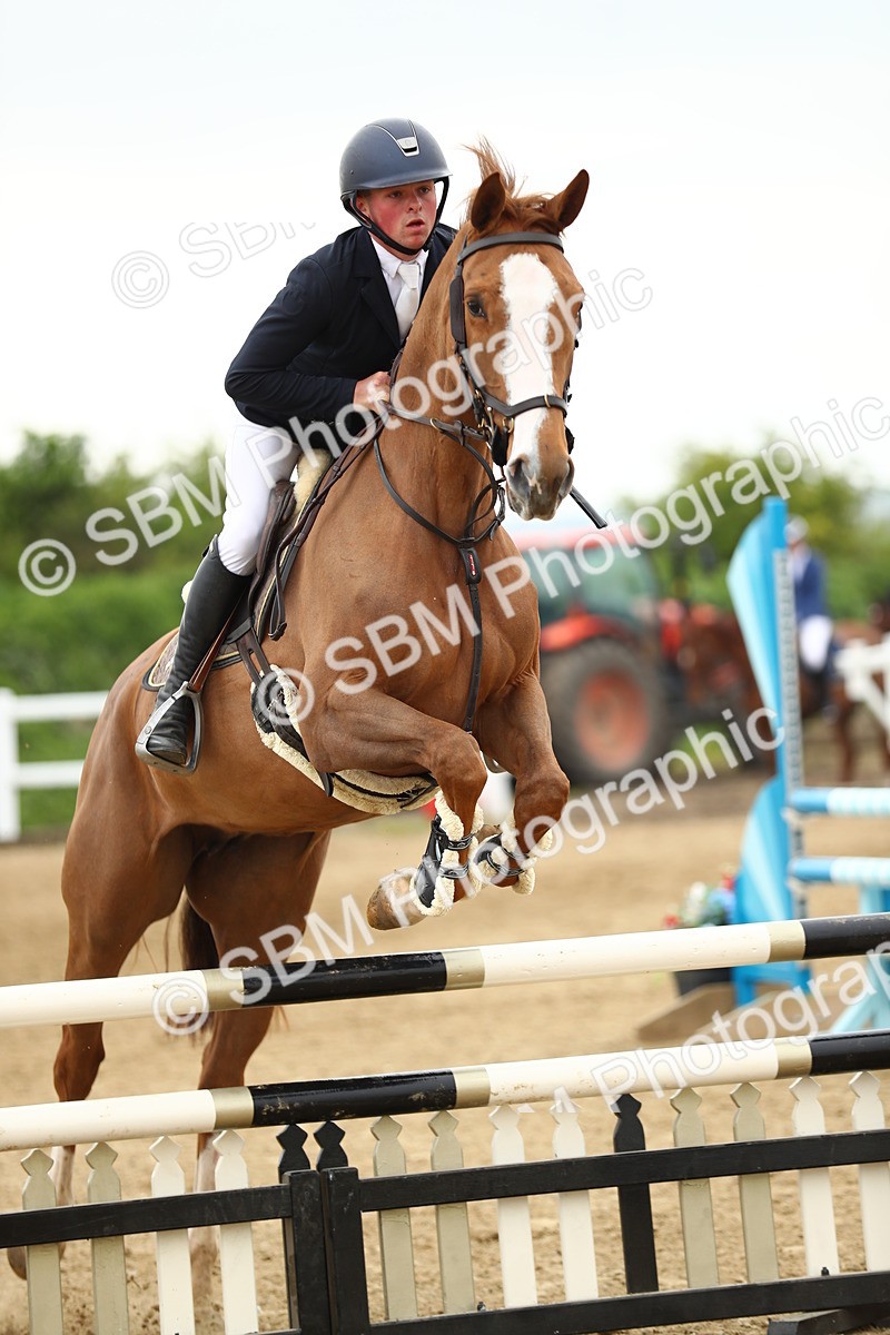 SBM_000333 - Class 2 - Senior British Novice 90cm