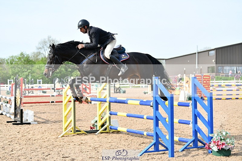 240511A-170918-15568 - Cls 26 Discovery and 1m Open