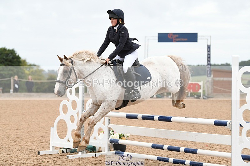 250807-110002-00391 - 90cm Round 1