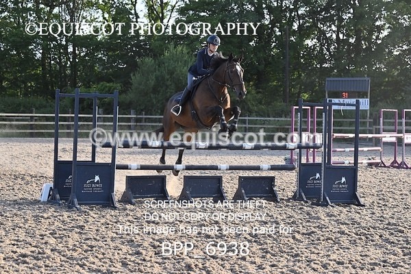 BPP_6938 - CLASS 8 Senior Newcomers/ 1.10m Open