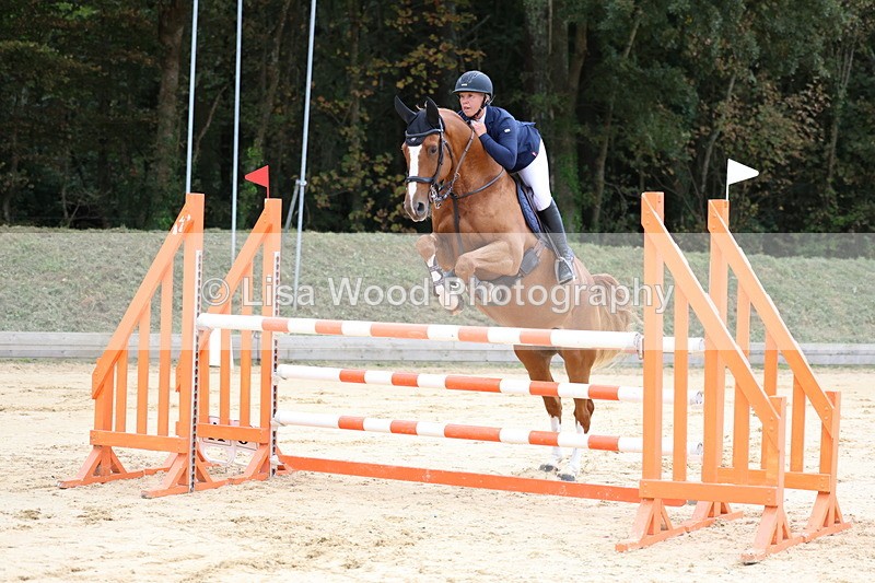 3E7A3090 - Class 8: Senior Newcomers/1.10m open