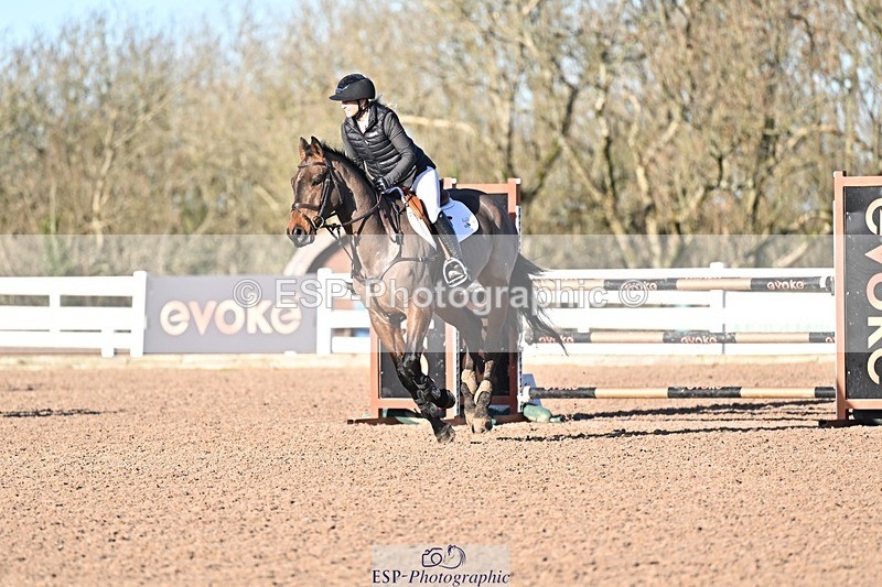 251203-124455-00517 - Cls 4 Newcomers and 1.10m Open