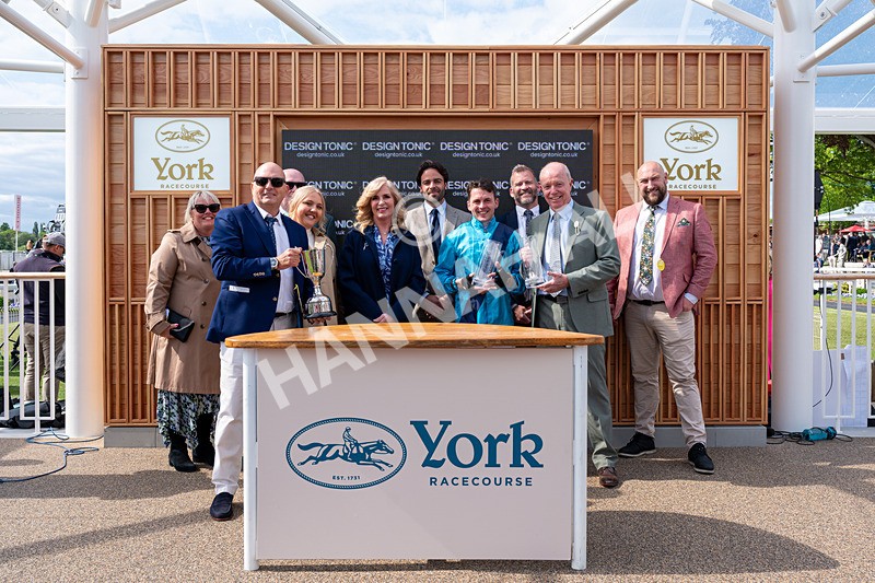 150526-Race 4-Love A Giggle-2783 - Race 4 3.30pm Design Tonic Out Of This World Spaces At The Races EBF Marygate Fillies' Stakes