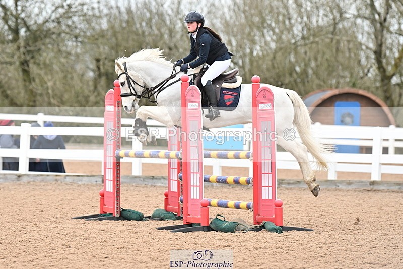 240309A-125328-01033 - Cls 8 Pony Newcomers and 1m Open