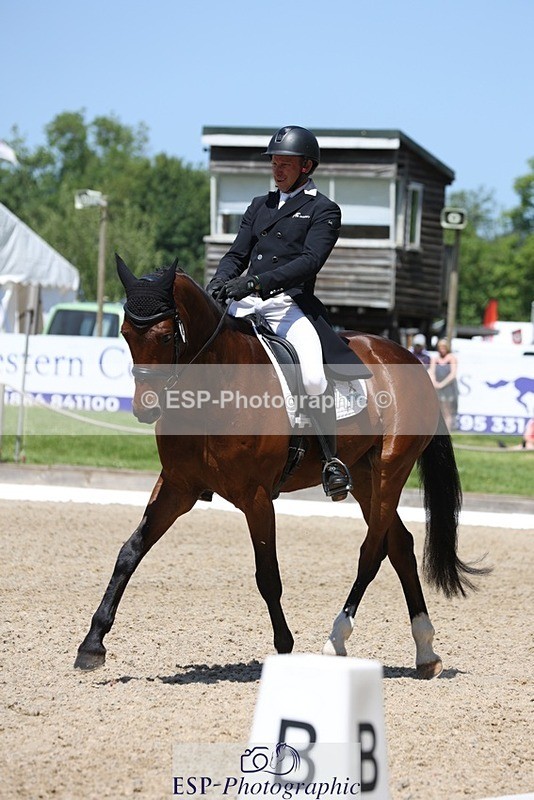 230526-124627-06249 - 162-MONBEG_GOLD_DUST-Michael_Owen-WEDTrotUp+DR