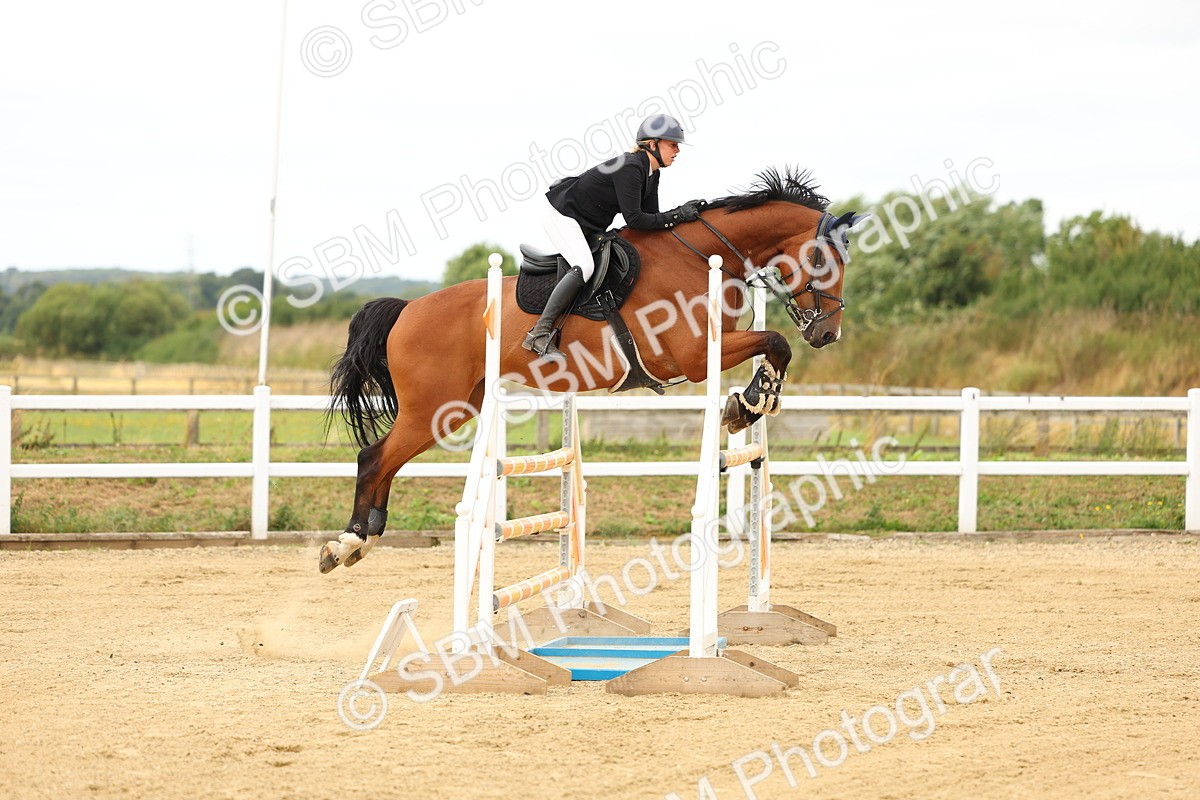 SBM_009962 - Class 3 - Senior Newcomers - 1.10m Open