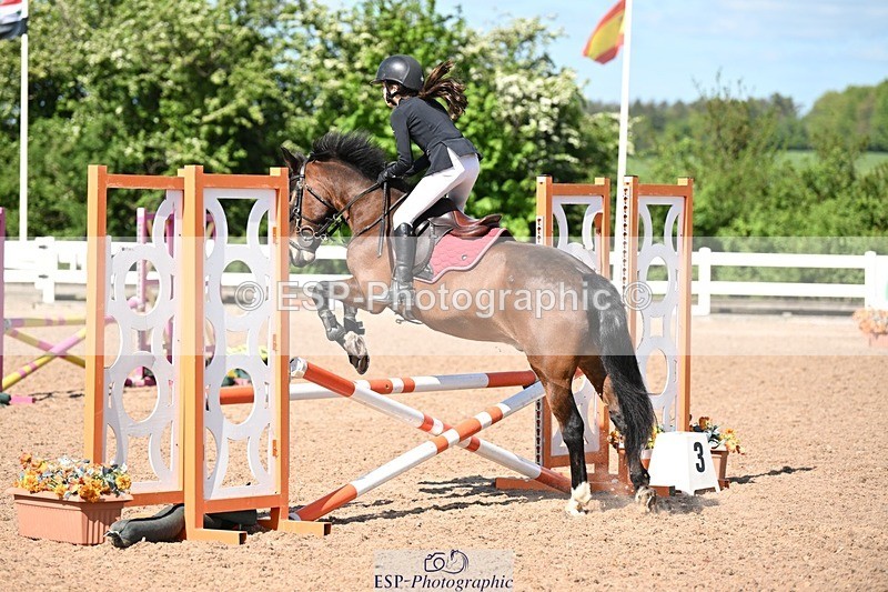 250504-102721-02079 - Cls 15+16 Club and Schools 70cm