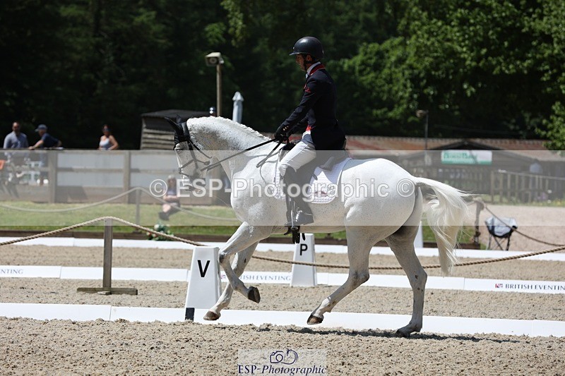 230526-125357-06280 - 163-UVERA_Z-Harry_Meade-WEDTrotUp+DR