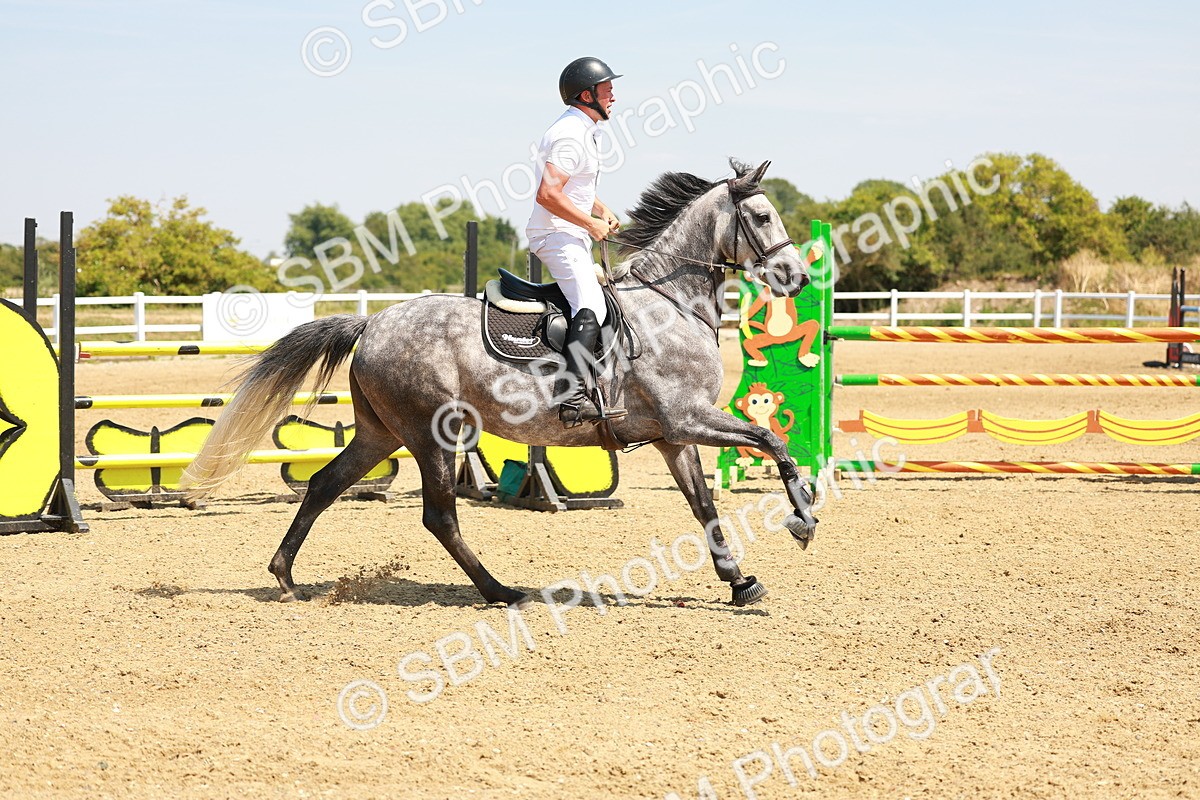 SBM_002059 - Class 5 - Senior Foxhunter - 1.20m