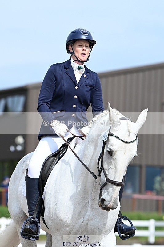 250907-131424-10033 - 002-Claire.JonesOwl.House.Rebel