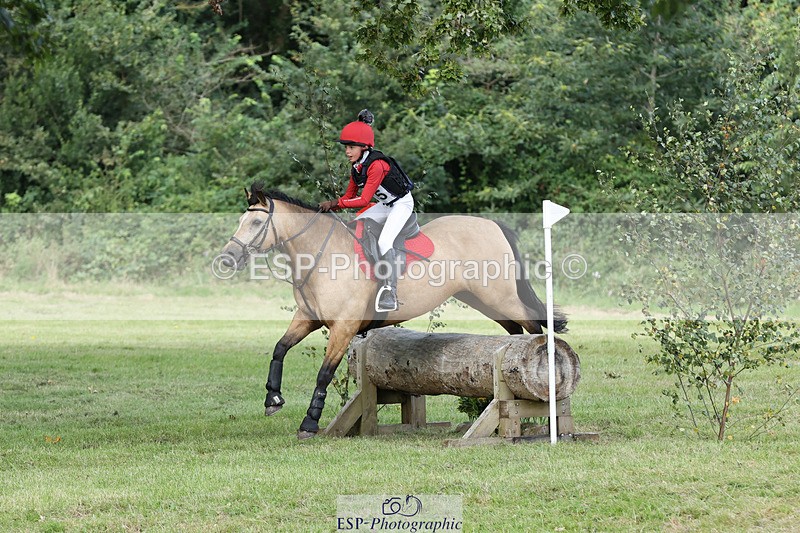 240825X-111629-32236 - 70cm XC 11.00 to 12.00