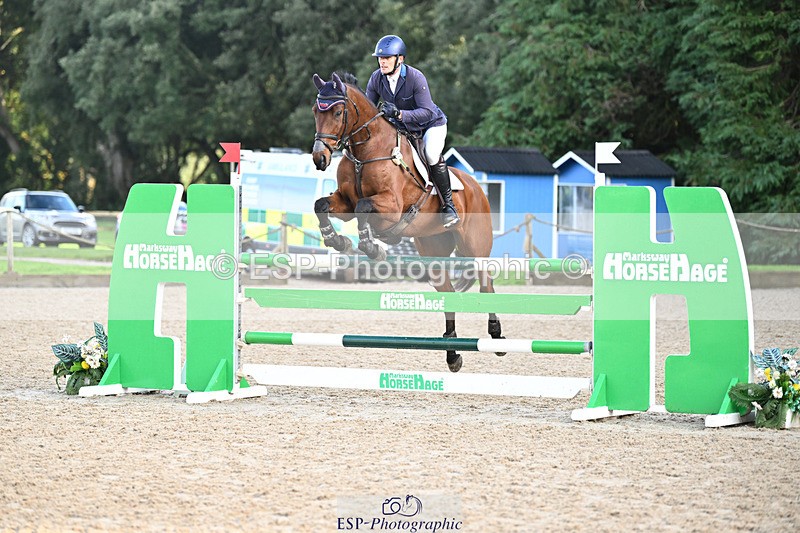 241025-095925-05254 - 127-Alexander.Bragg-STARSTRUCK.III